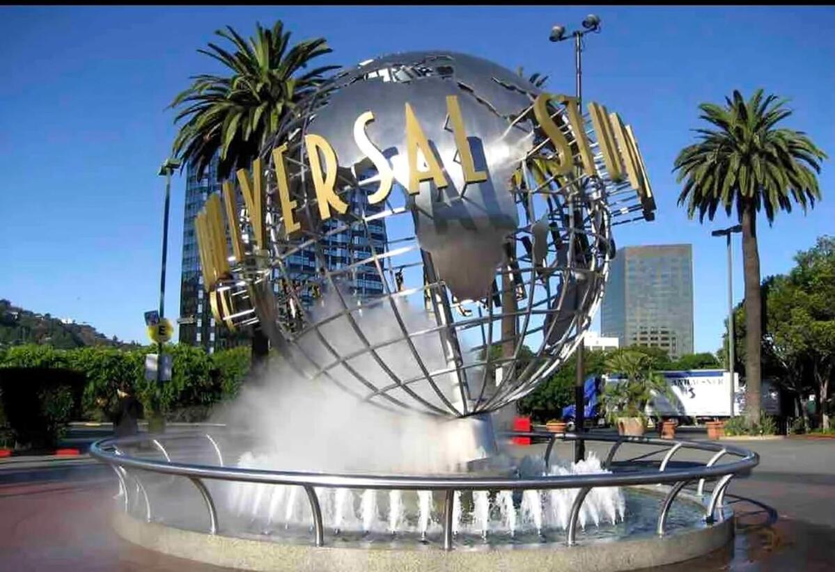 5 Min Walk To Universal With Steam Appartamento *